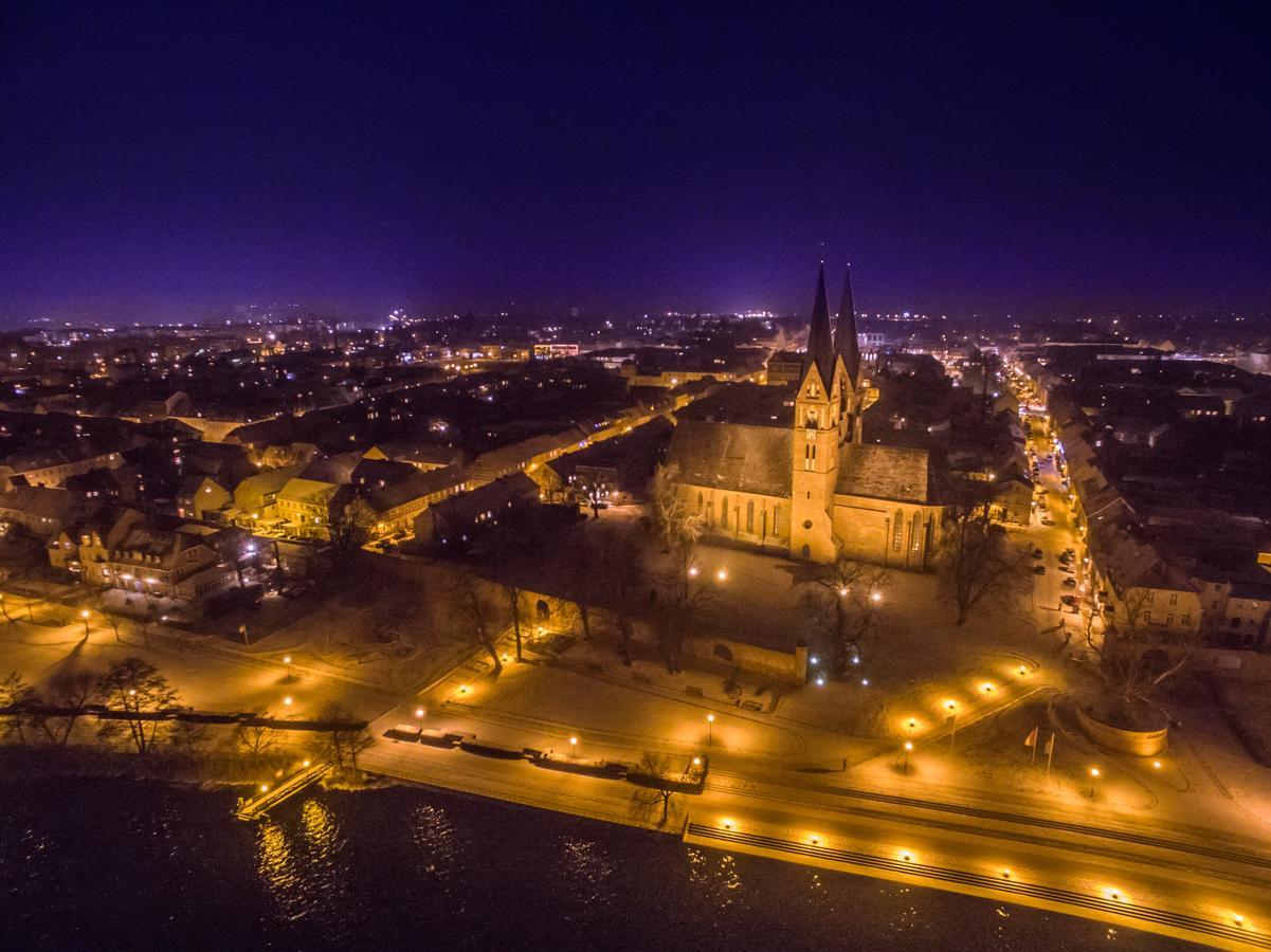 Altes Kasino Hotel Am See Neuruppin Eksteriør billede