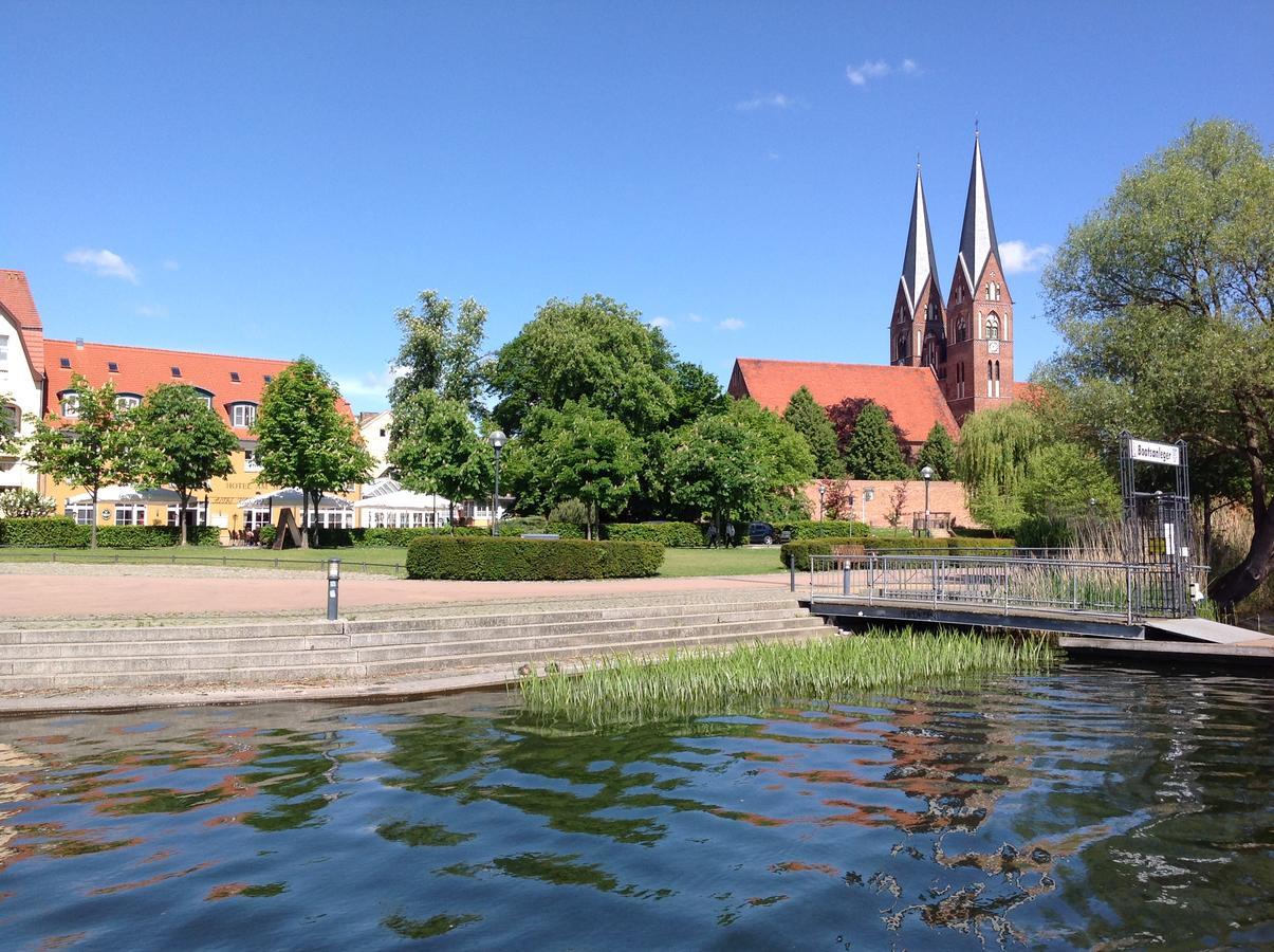 Altes Kasino Hotel Am See Neuruppin Eksteriør billede