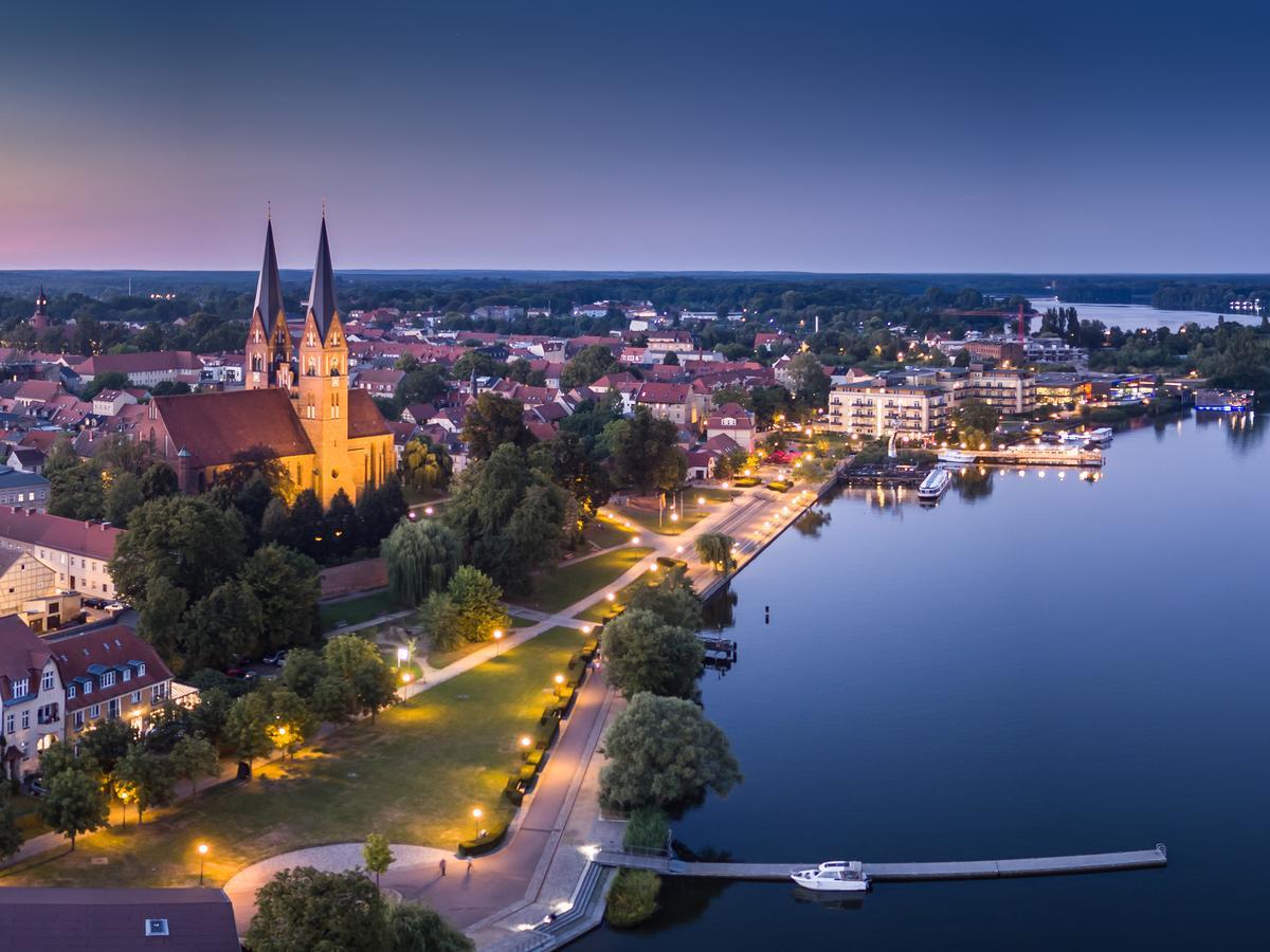 Altes Kasino Hotel Am See Neuruppin Eksteriør billede